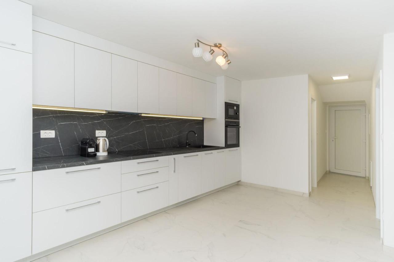 Apartmani Simi - The Sun Crikvenica Exteriör bild