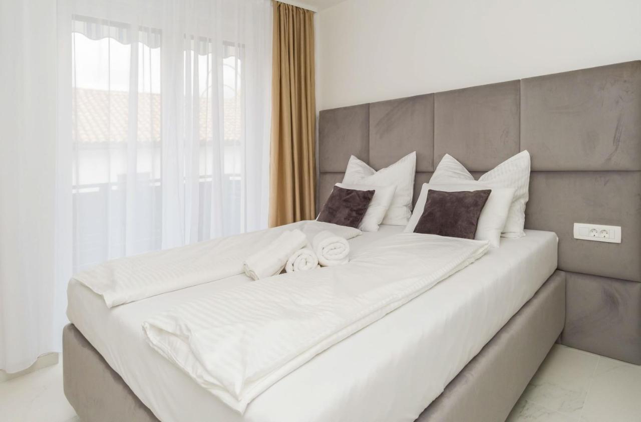 Apartmani Simi - The Sun Crikvenica Exteriör bild