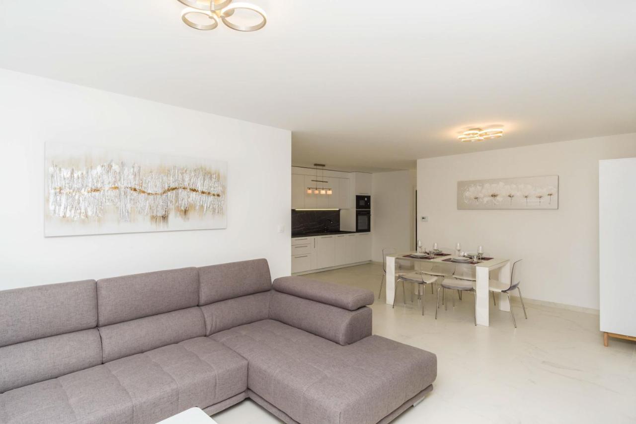 Apartmani Simi - The Sun Crikvenica Exteriör bild