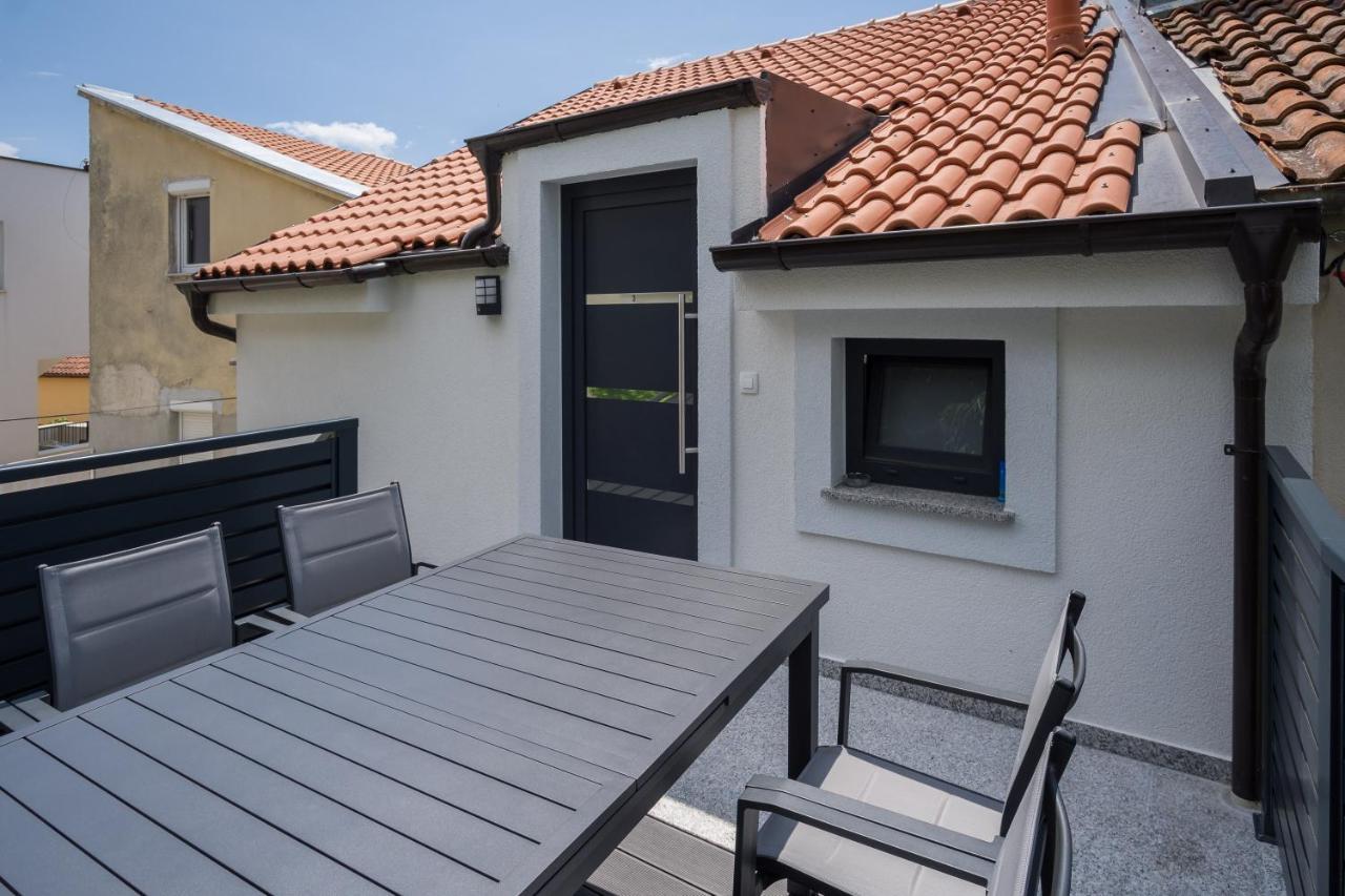 Apartmani Simi - The Sun Crikvenica Exteriör bild